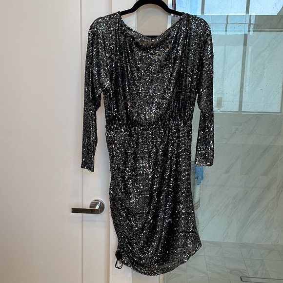 Giselle sequin Mini Dress - Picture 5 of 5